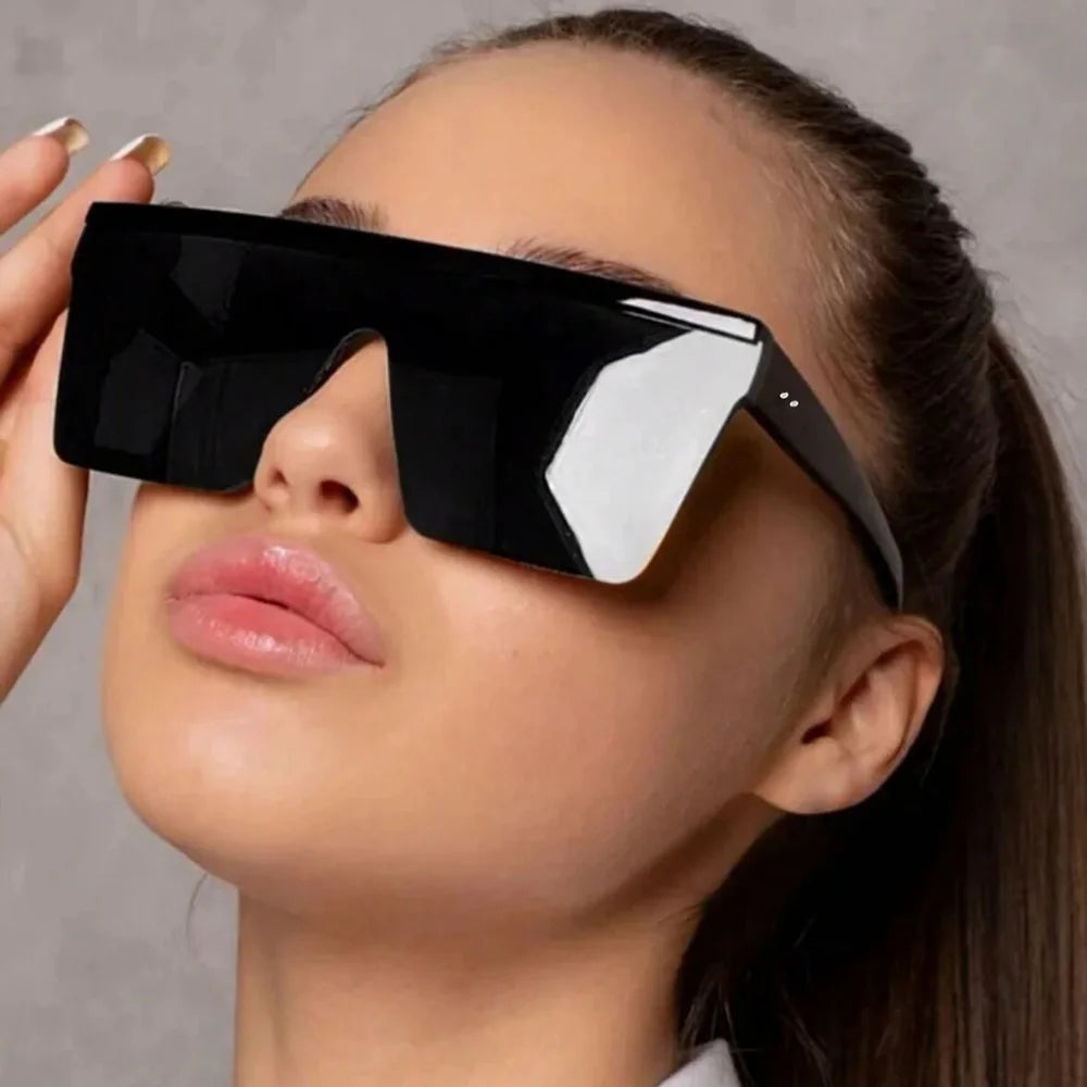 Square Gradient Sunglasses – Retro Fashion Eyewear for Men & Women