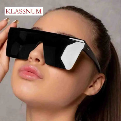 Square Gradient Sunglasses – Retro Fashion Eyewear for Men & Women